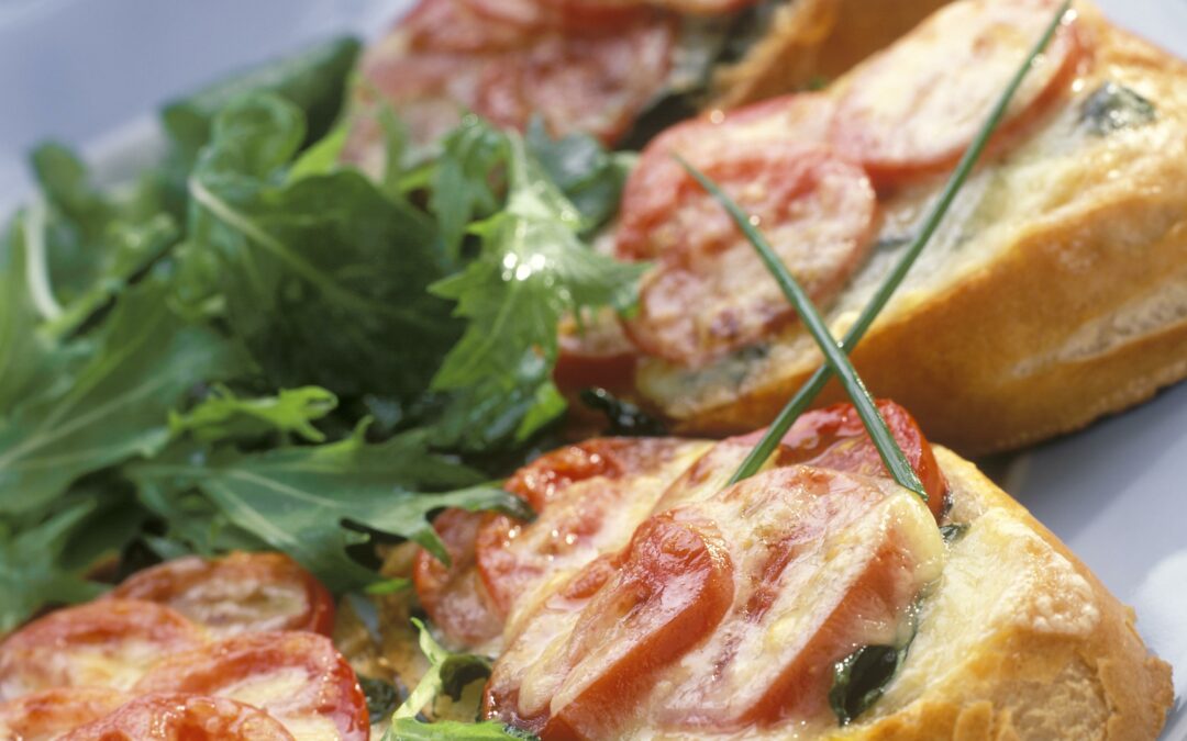 Provençaalse tapasbroodjes met geraspte Comté