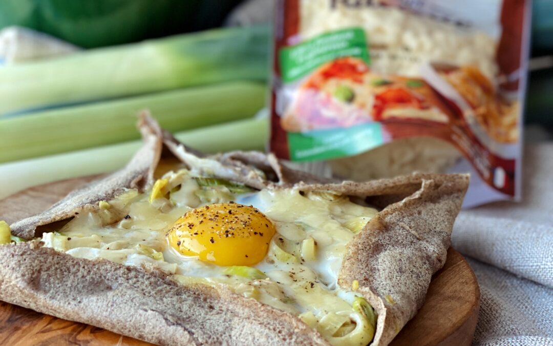 Boekweitpannenkoek met romige prei en geraspte kaas « Le Raclette »