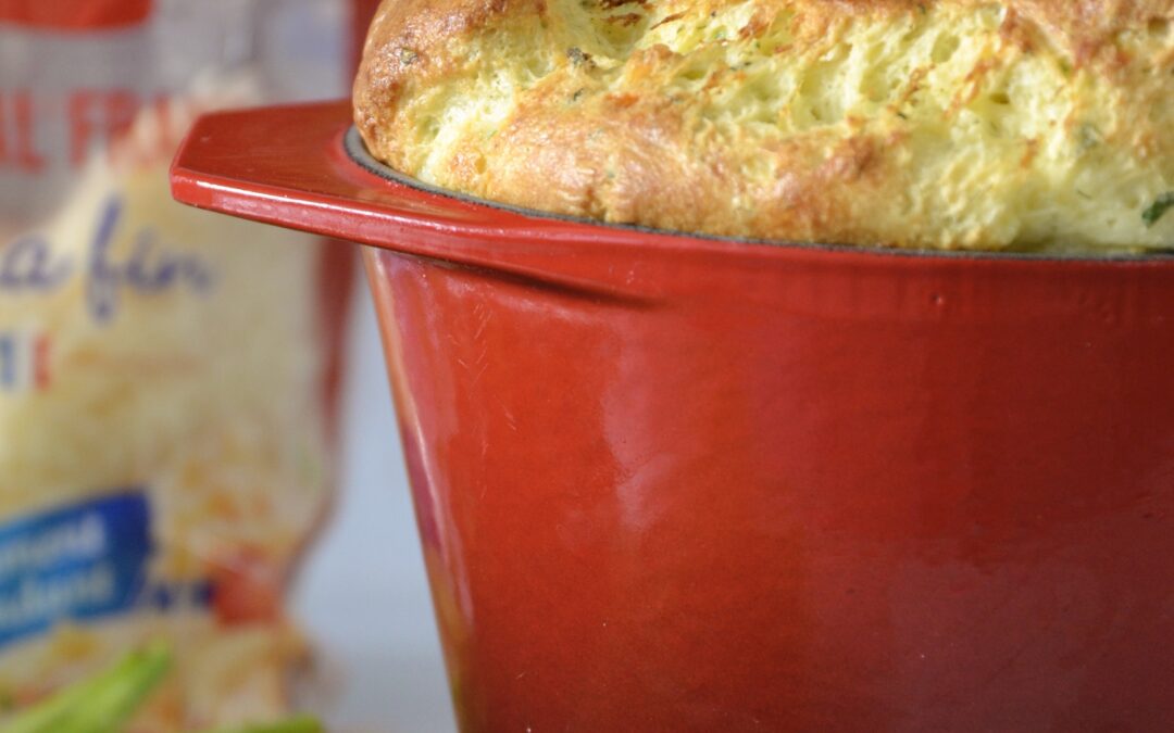 Soufflé au fromage et aux herbes du jardin