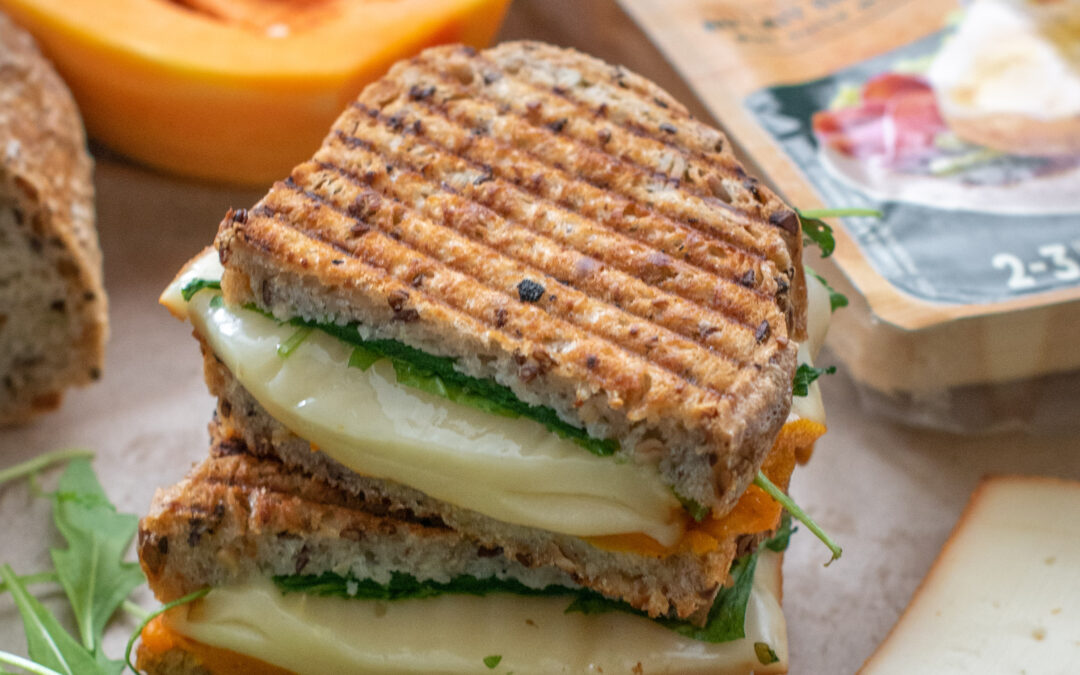 Croque raclette et courge rôtie