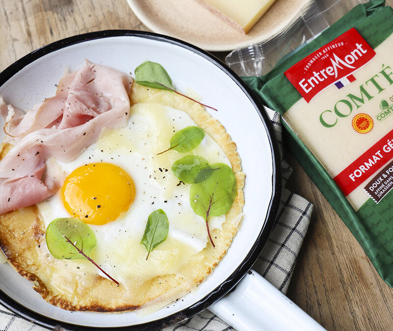 Crêpe savoureuse au jambon, Comté AOP Entremont et œuf au plat.