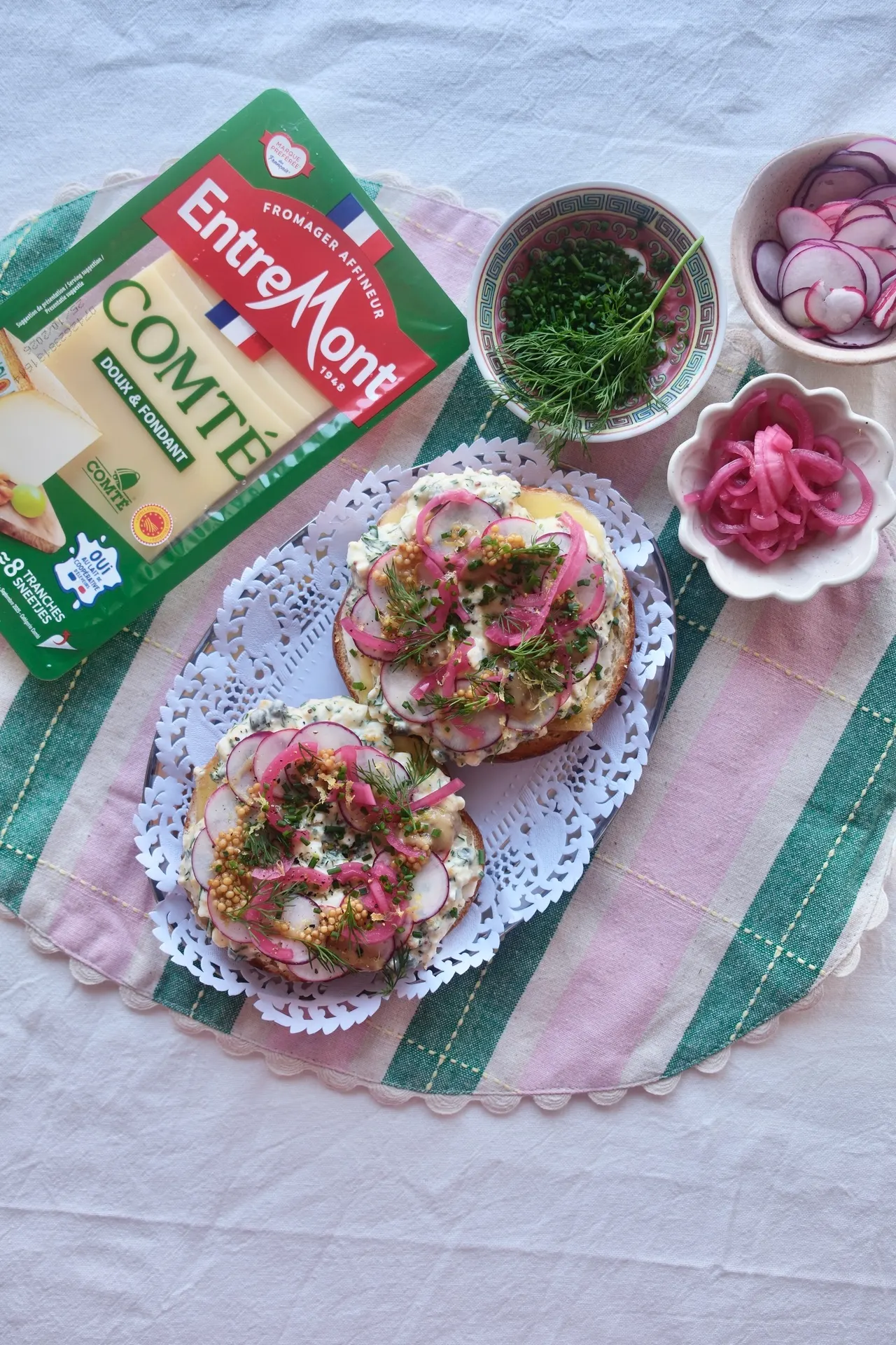 Bagels au Comté & œufs mimosa